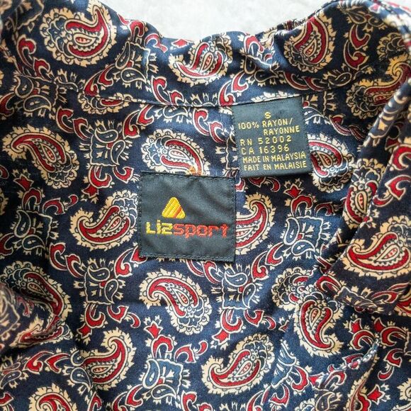 Vintage 90’s Liz Sport paisley print button up blouse in navy blue and red - Picture 4 of 8